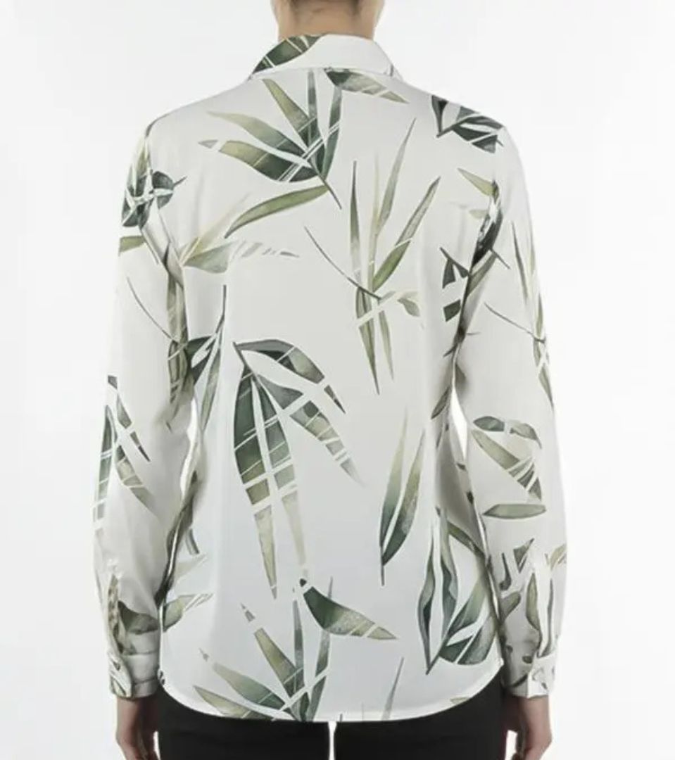 شومیز یقه شکاری